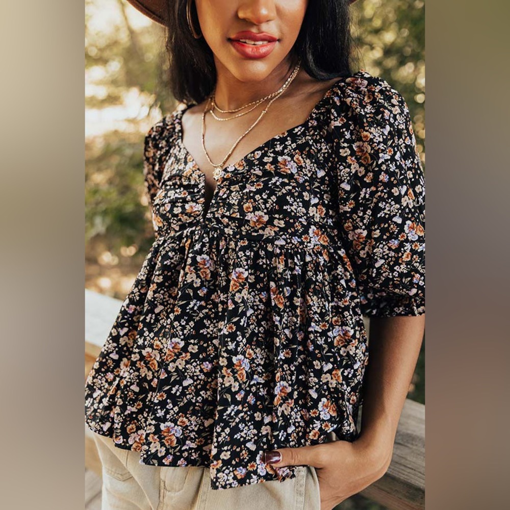 entro floral babydoll too woth sweetheart v neckline size small